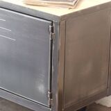 Custom-made industrial TV unit – Micheli Design