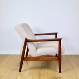 Fauteuil GFM-64, design d'Edmund Homa des années 70, bouclé beige - 2 pièces disponibles