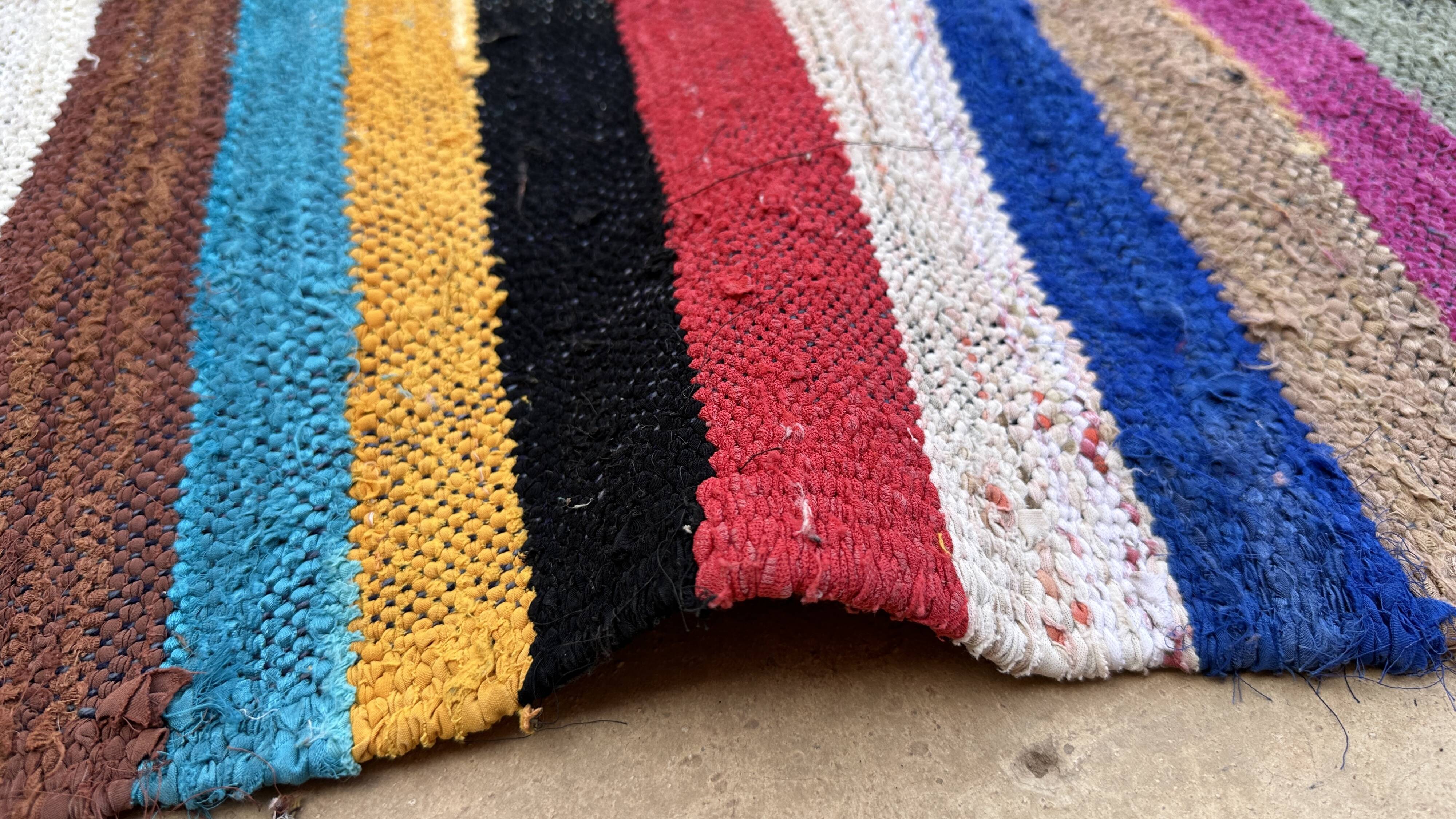 Colorful Moroccan rug - 146 x 332 cm