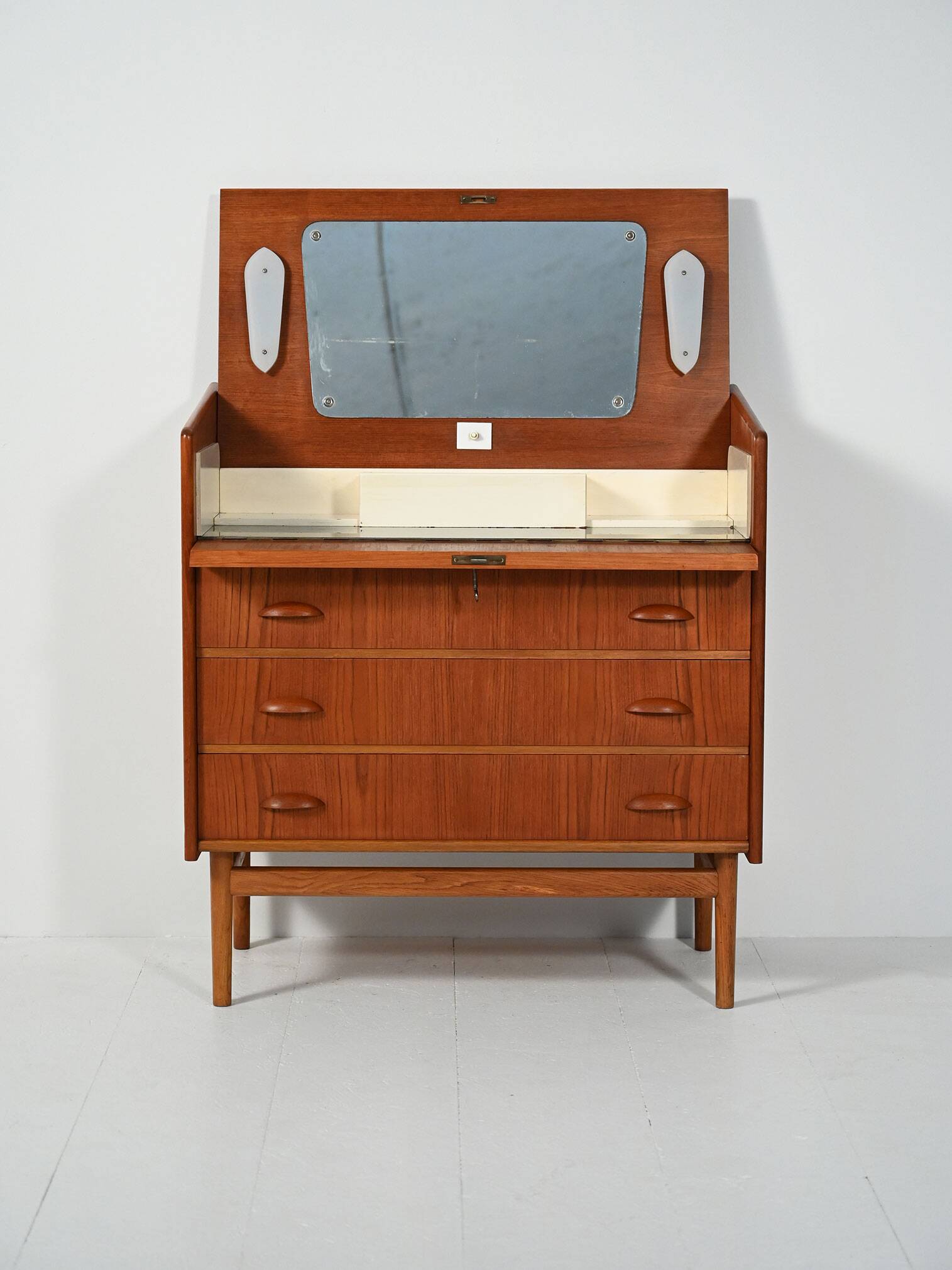 Scandinavian teak vanity chest, 1950s/60s