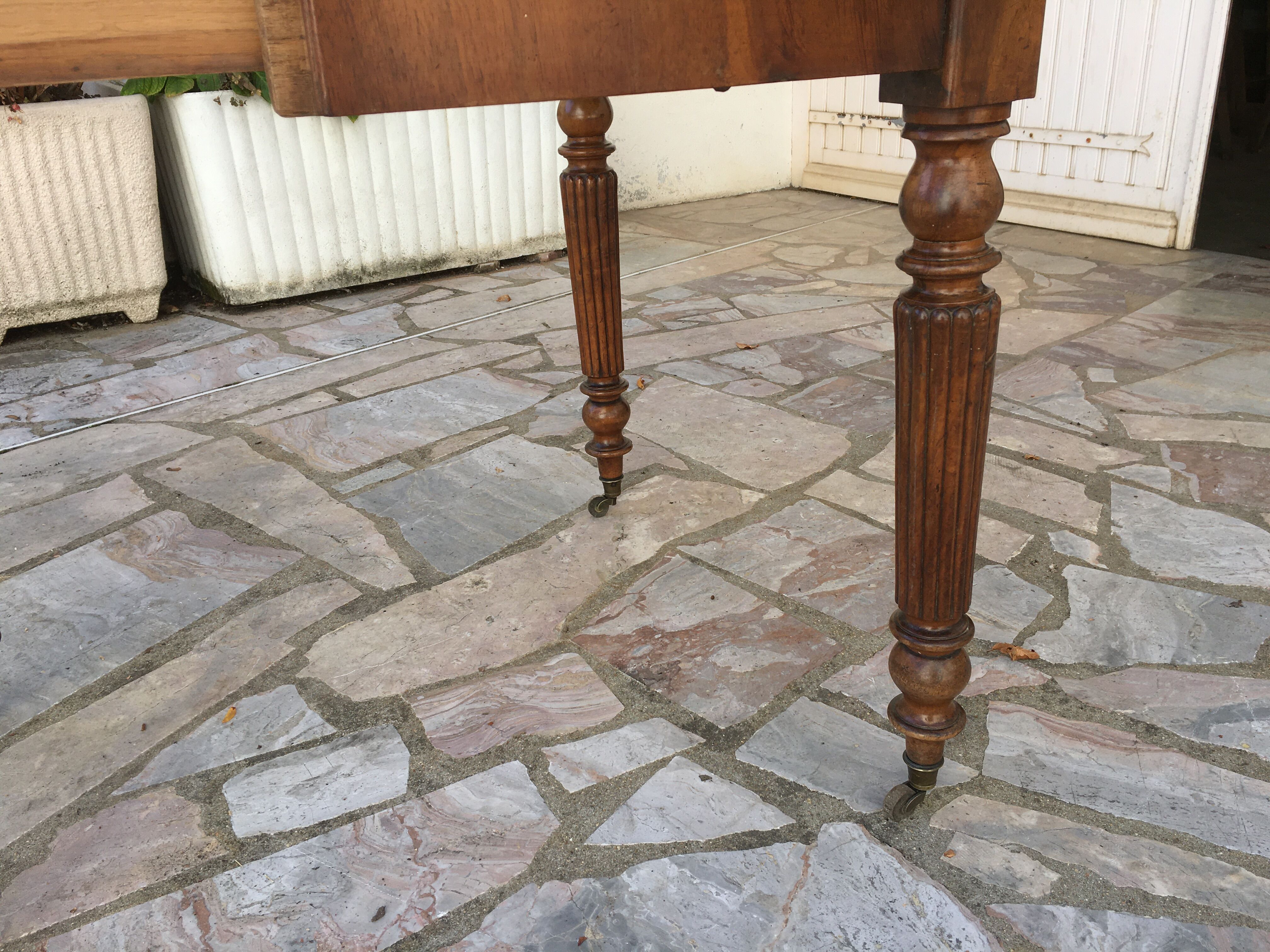 Round table 6 feet 3 solid walnut extensions