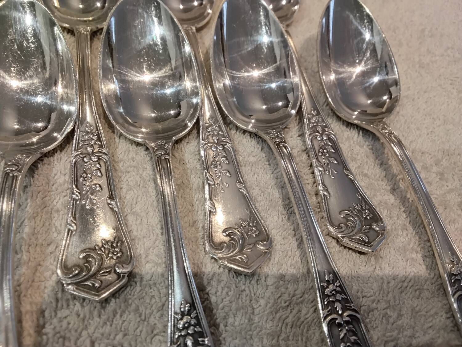 12 silver-plated metal coffee spoons by Boulenger LXV demi riche.