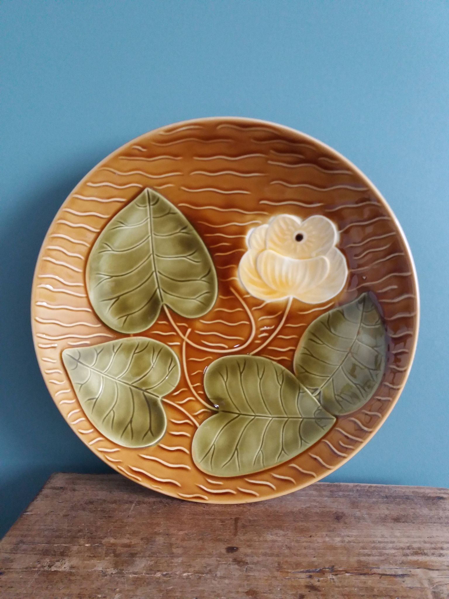 Sarreguemines hollow round dish