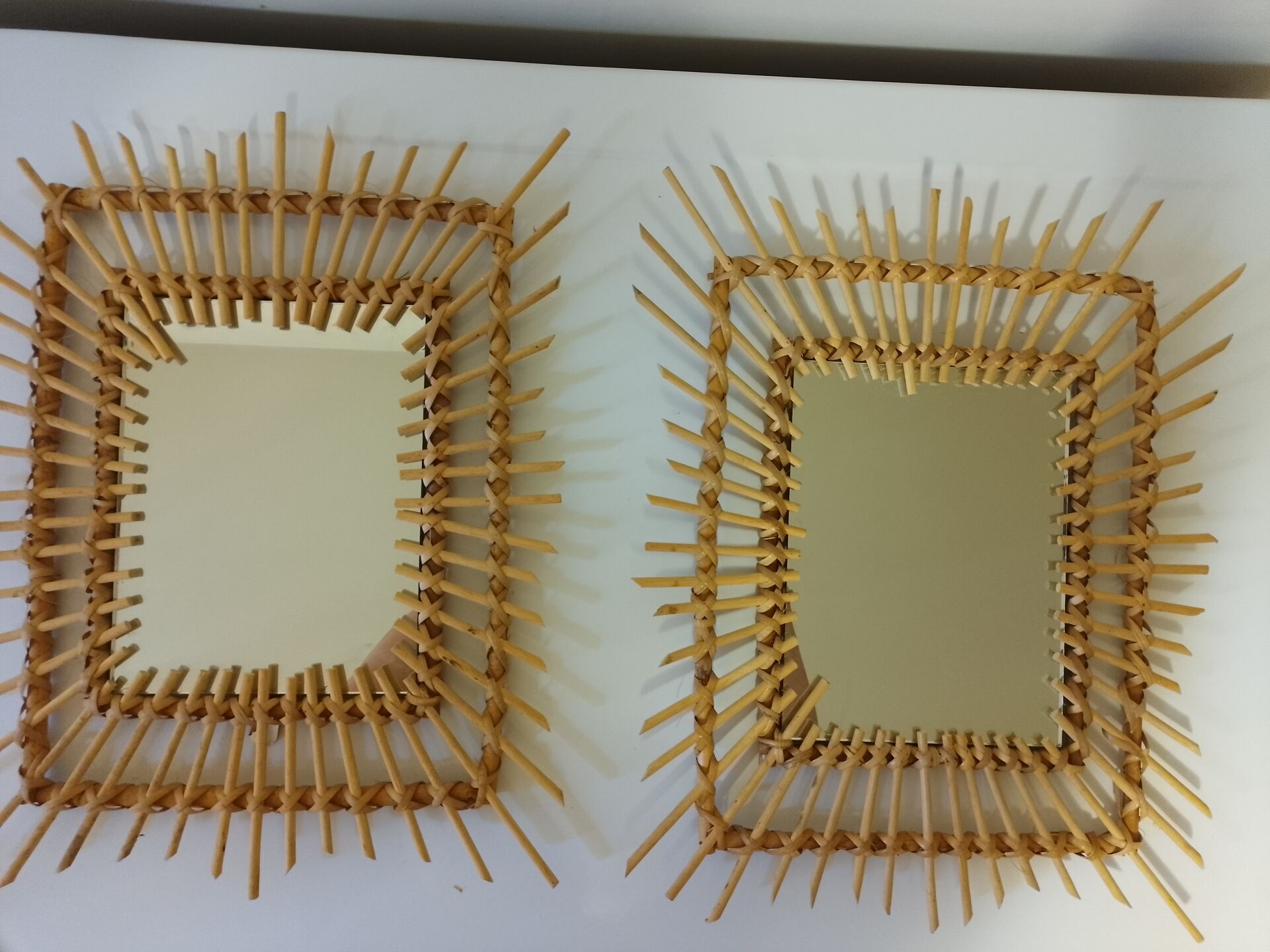 2 miroirs en rotin