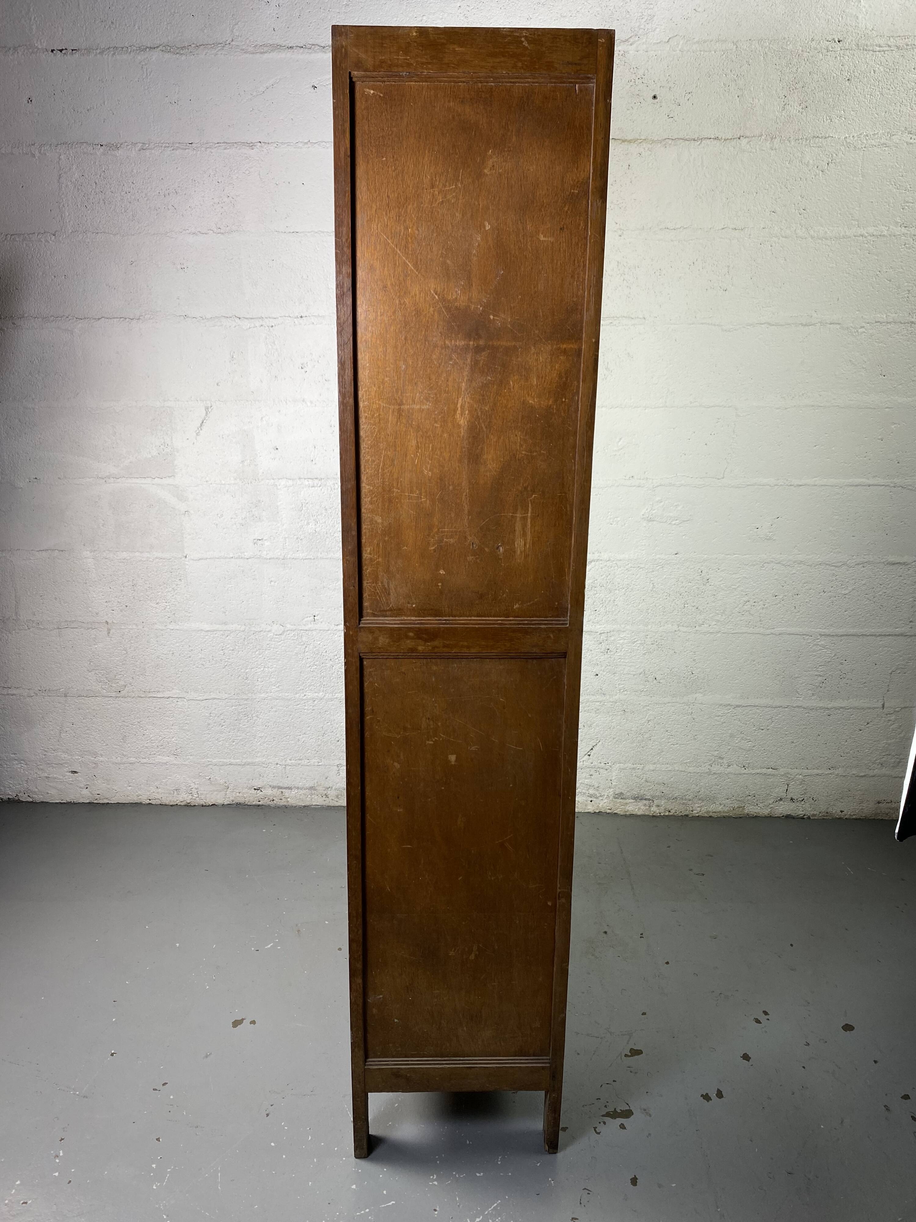 Art-Deco glass cabinet