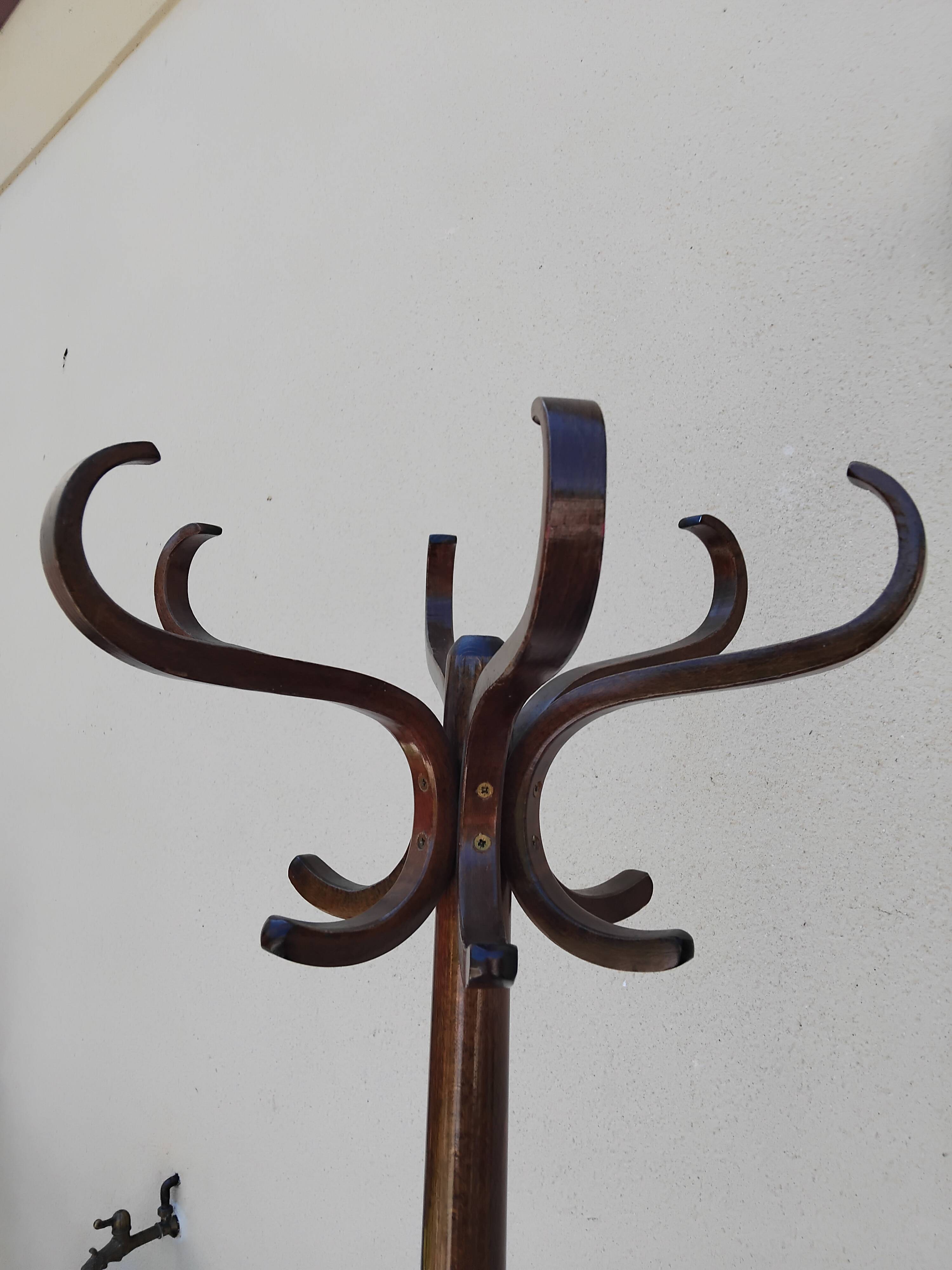 Vintage Baumann parrot coat rack