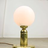 Lampe de table vintage en laiton et opaline, Italie 1970