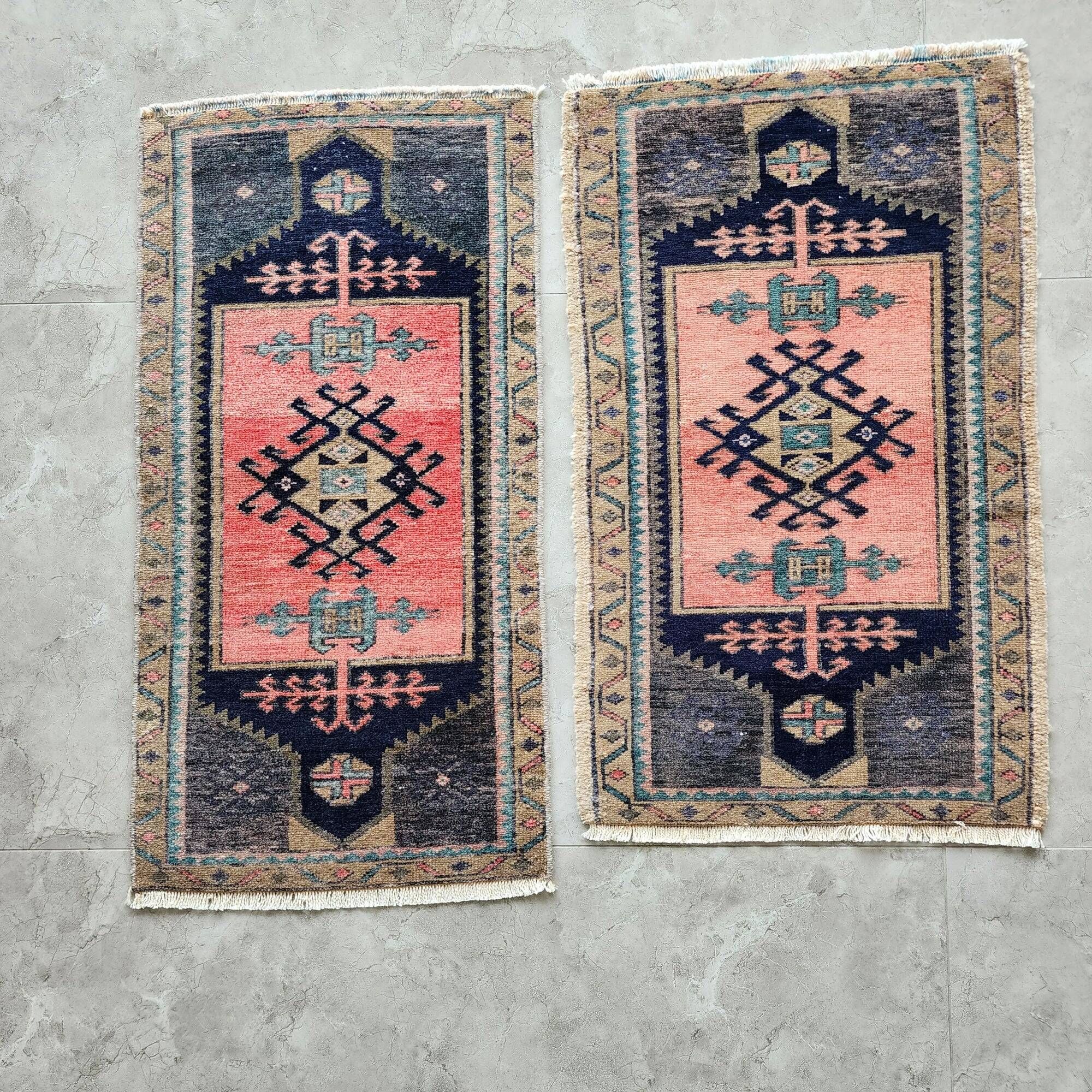 Set of 2 vintage handmade Turkish rugs 45x86 cm