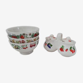 Set 3 large bowls and their sugar bowl, jam maker