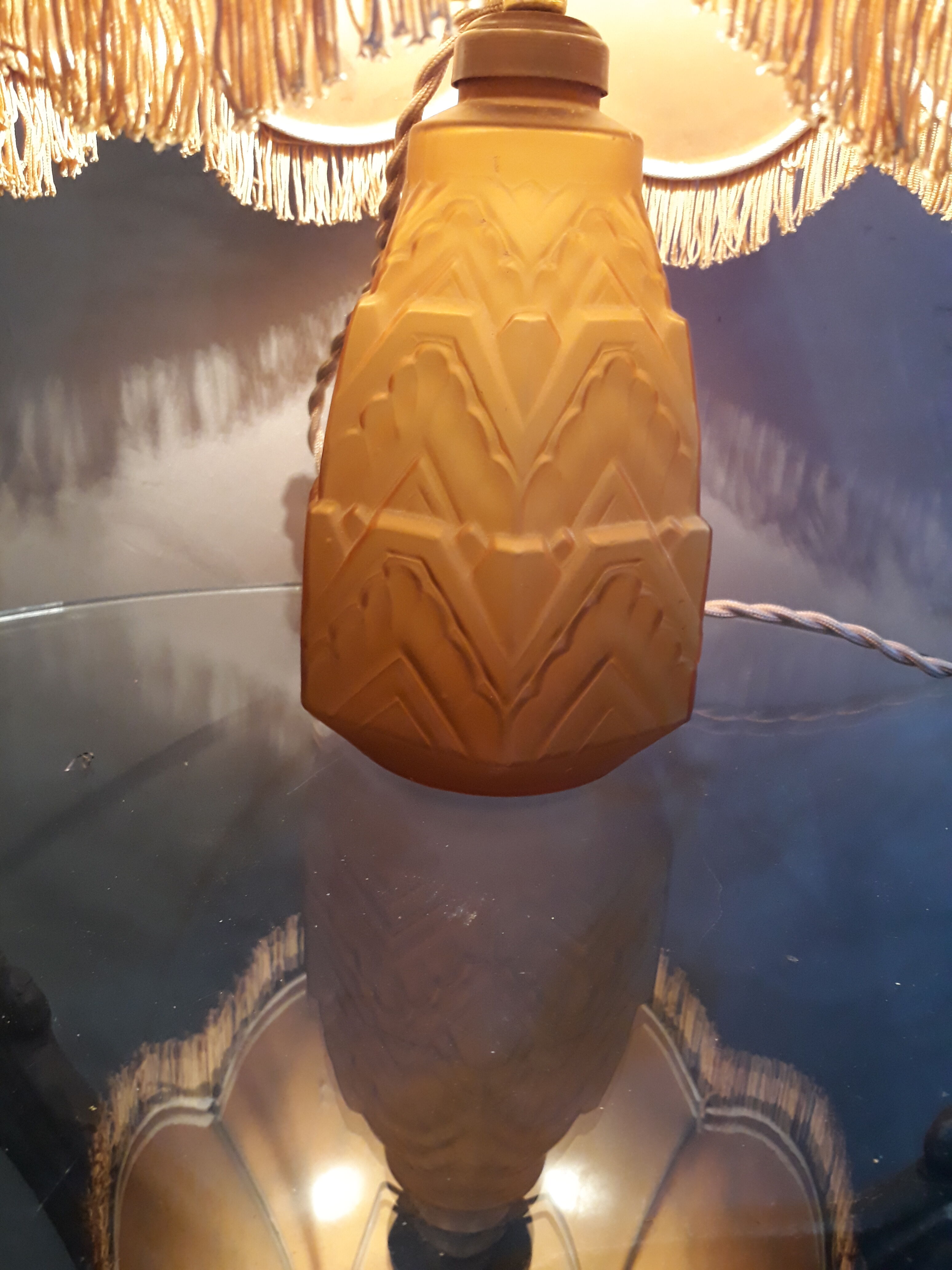 C.L.A art deco art in moulded opaque glass 1930 35x20cm