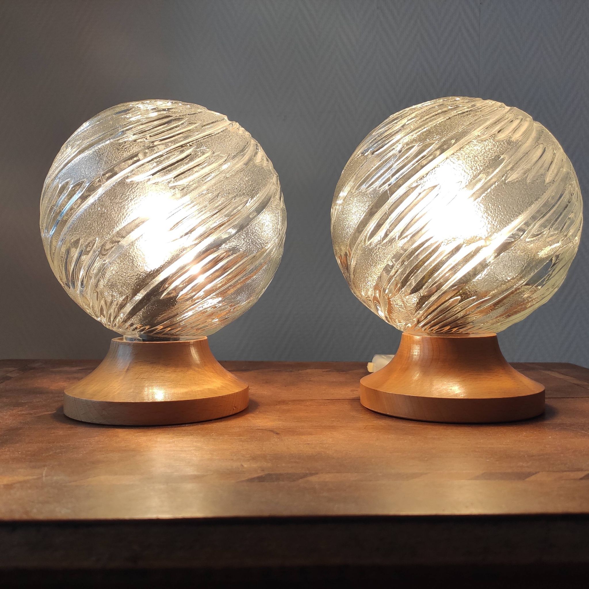 Pair of vintage 1990s globe lamps