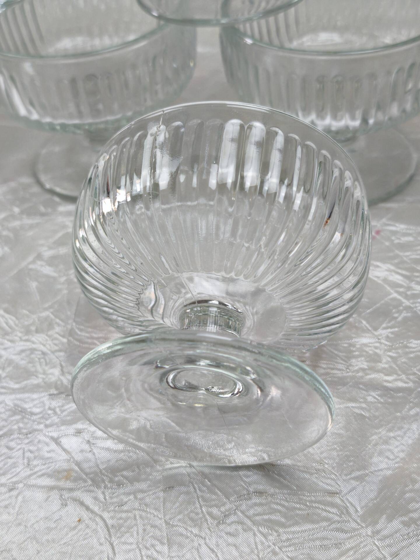Lot de 10 coupes à dessert vintage en verre côtelé