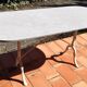 Table à manger oblongue marbre blanc & pied en fonte vintage
