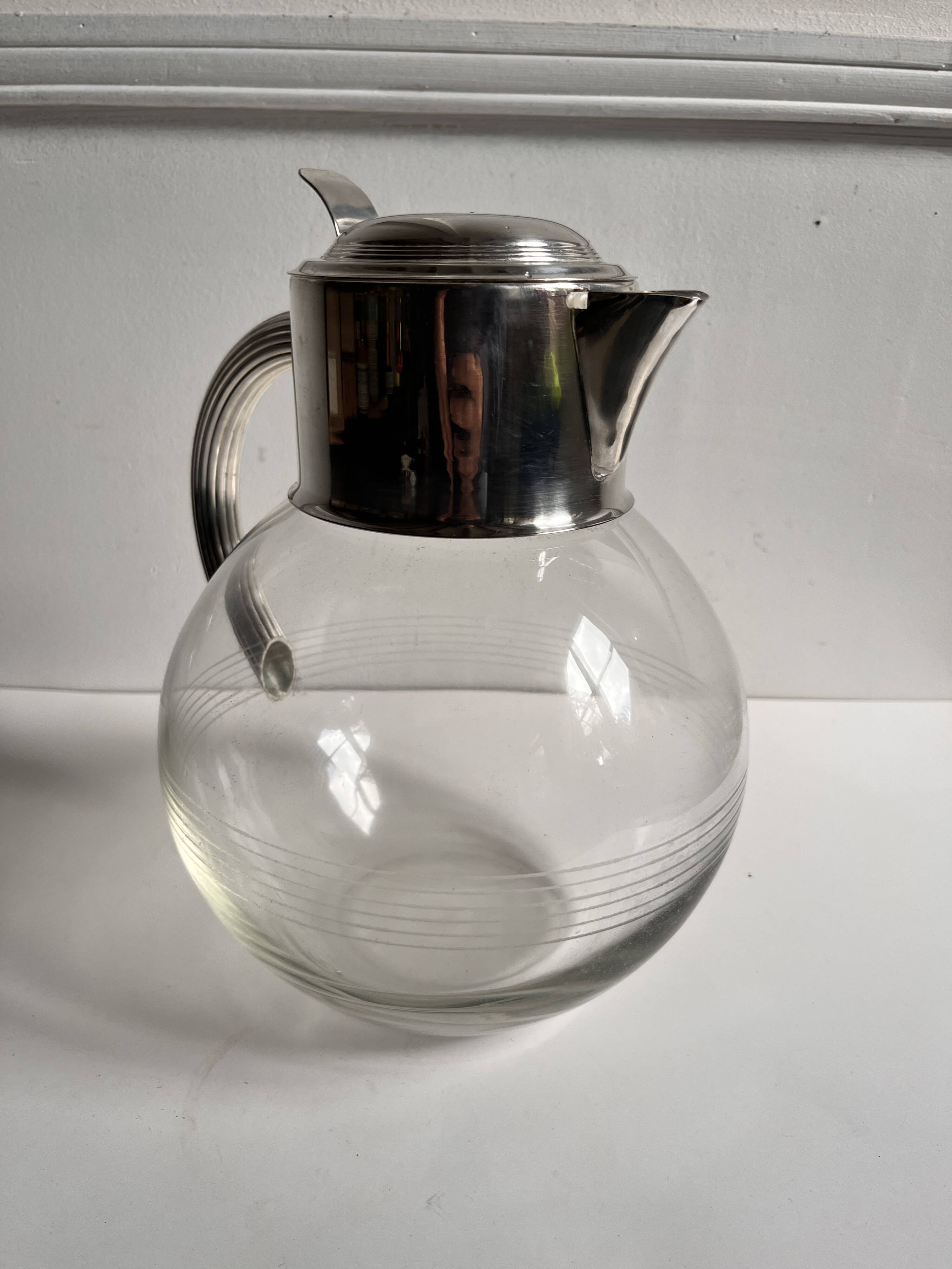 Carafe art déco