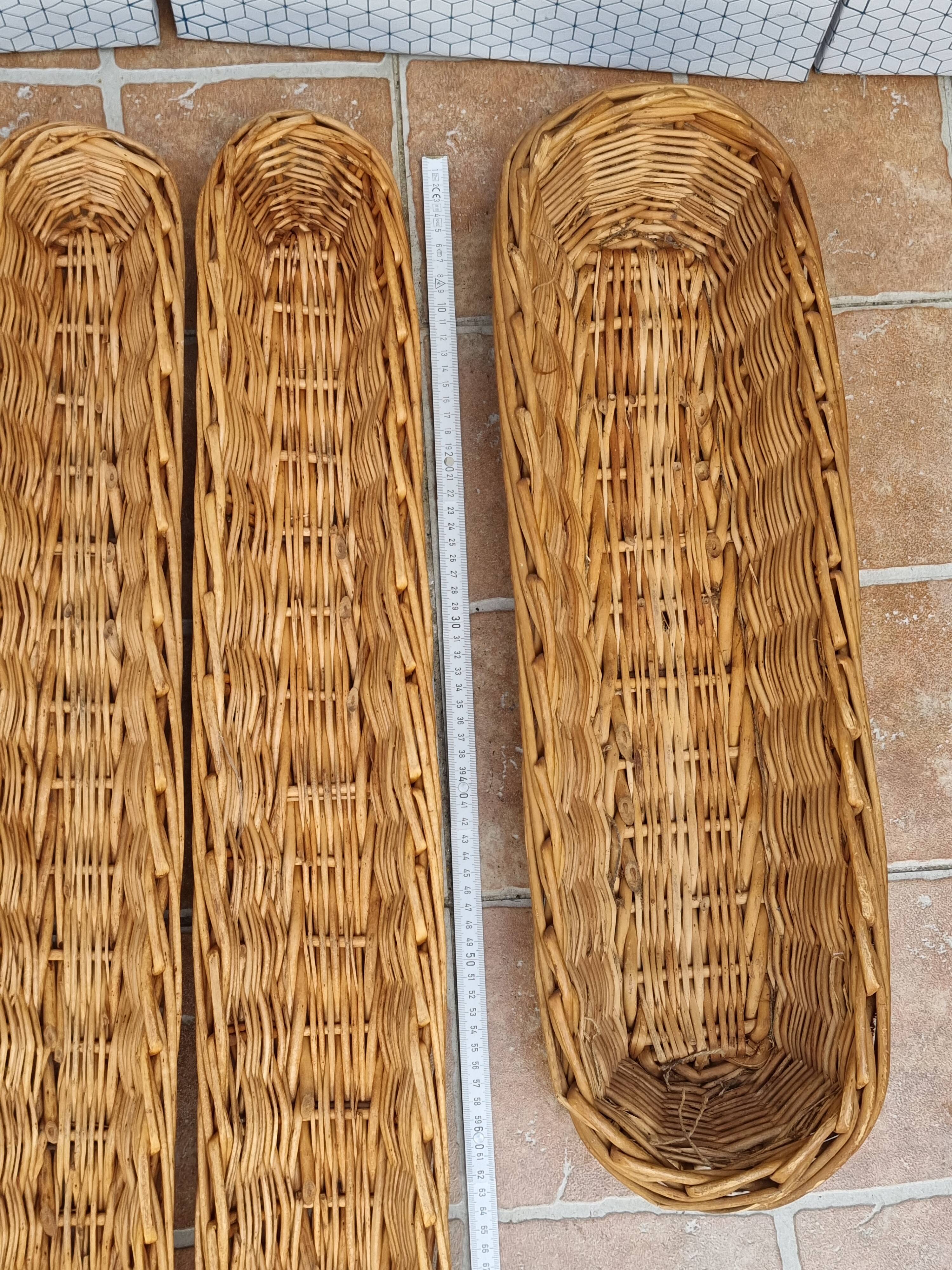 Set of 7 wicker baker's baskets, 1960s