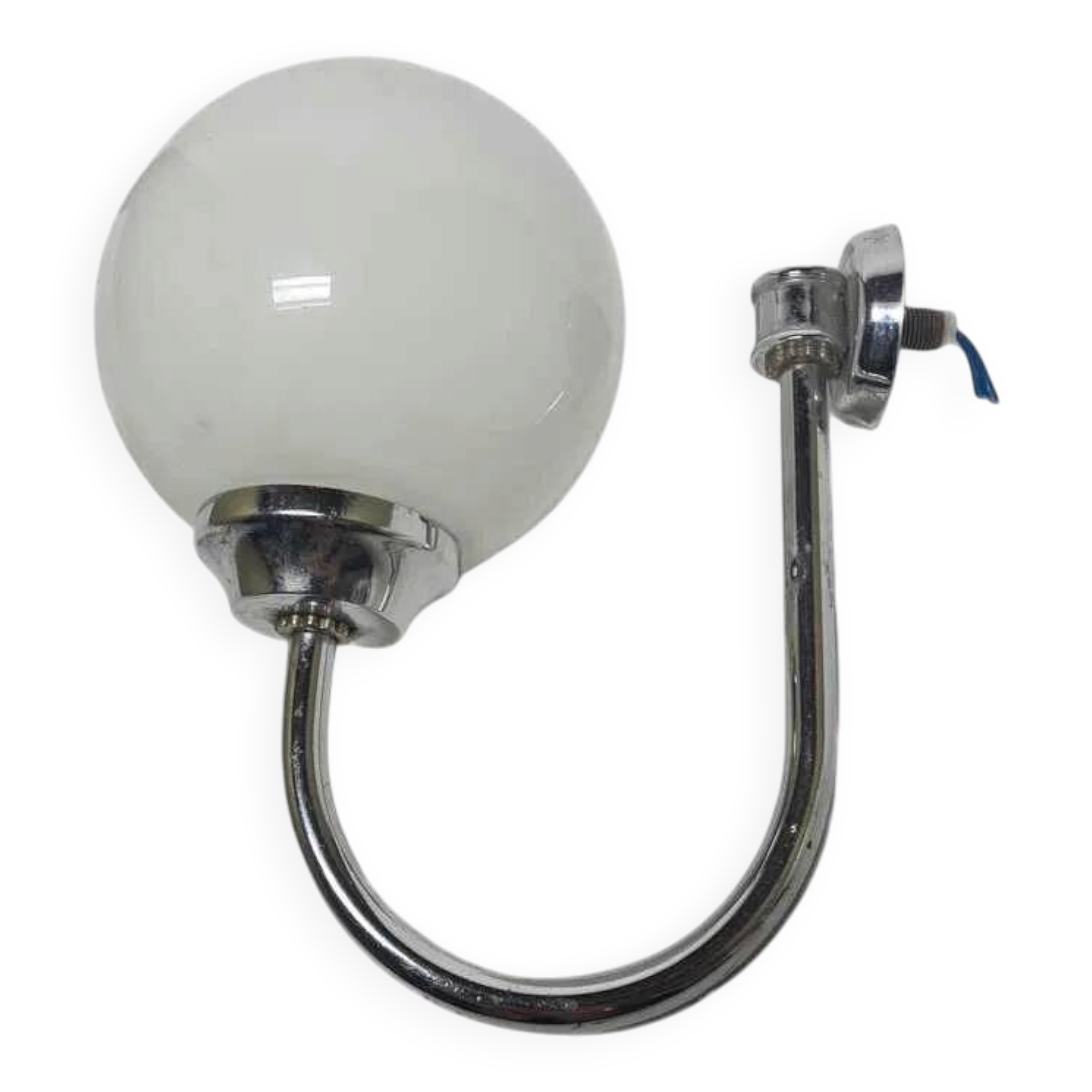 BUD wall sconce in art deco style