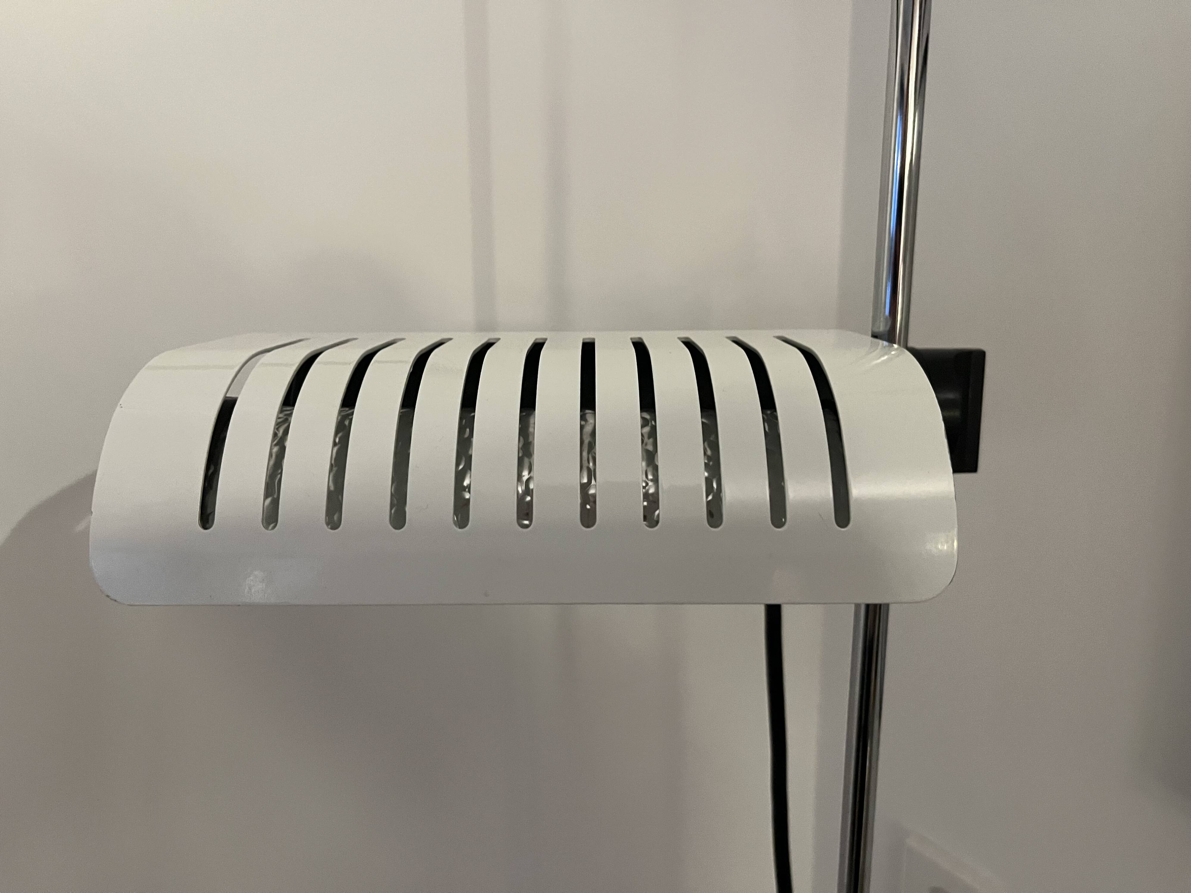 Joe Colombo floor lamp model 626/L for Oluce