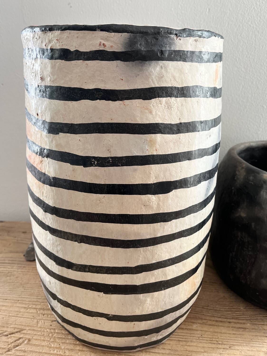 Sejnane terracotta vase