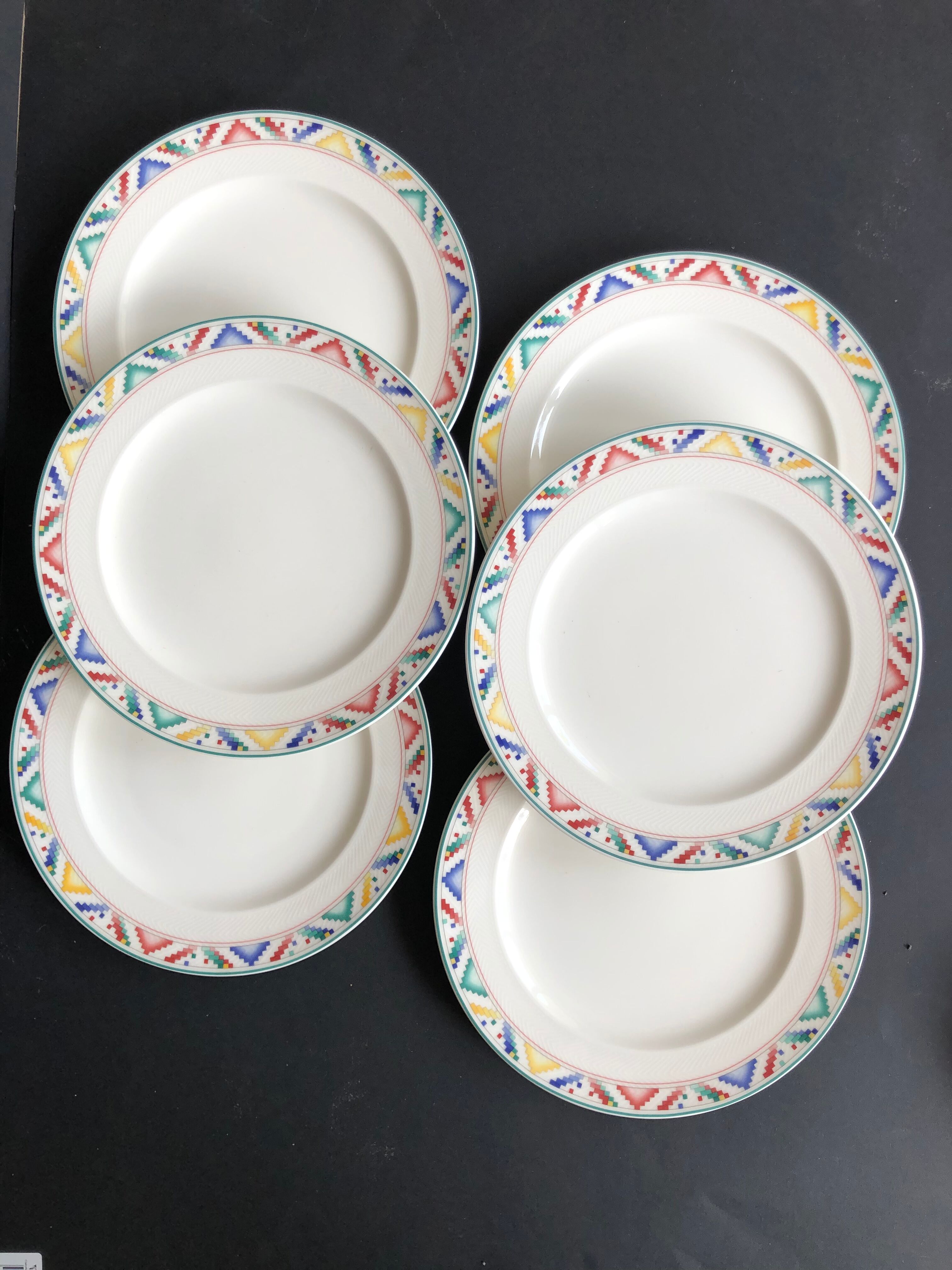 Villeroy and boch six dessert plates Indian look