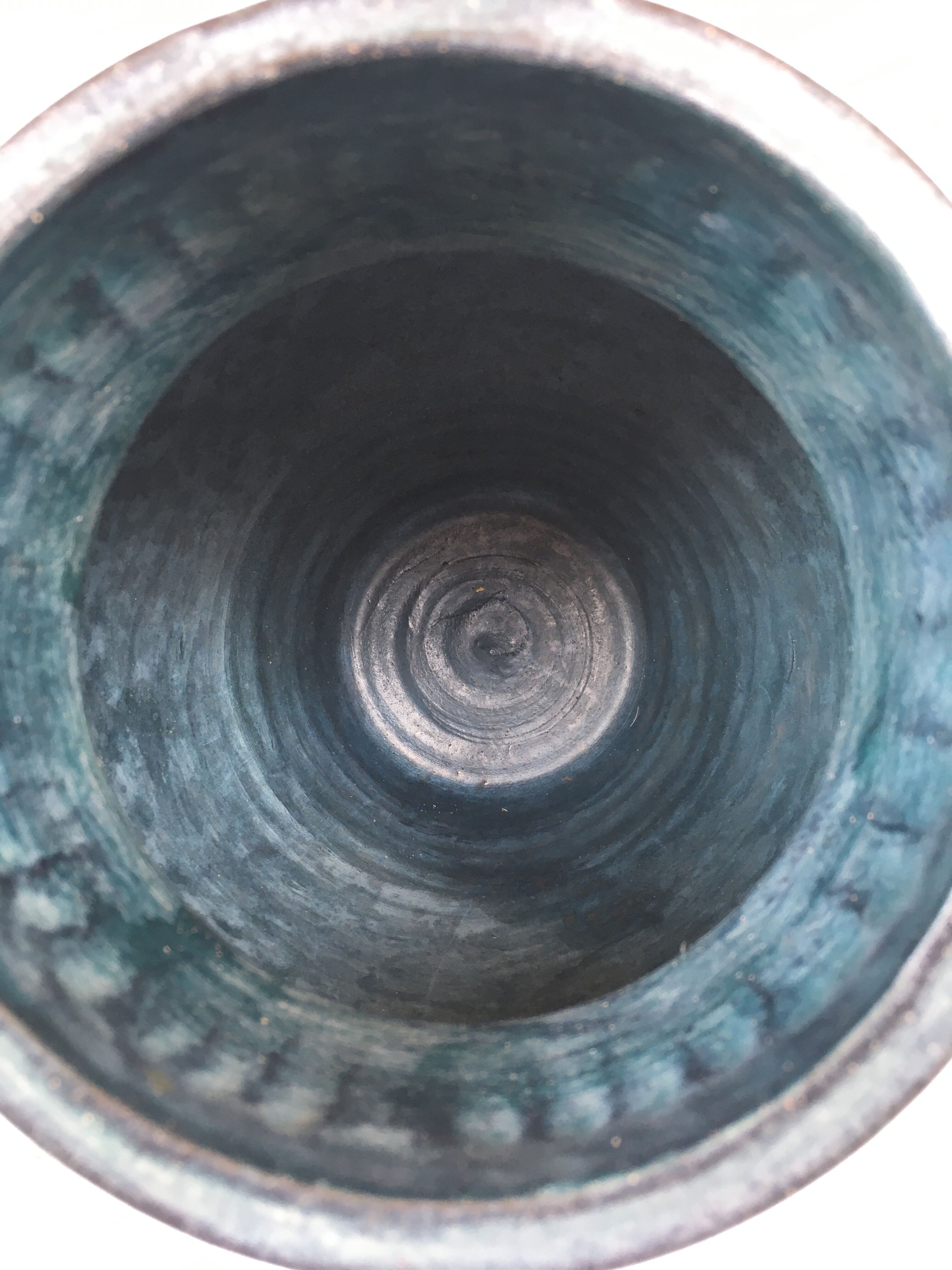 Vase decorated with friezes of ancient inspiration.