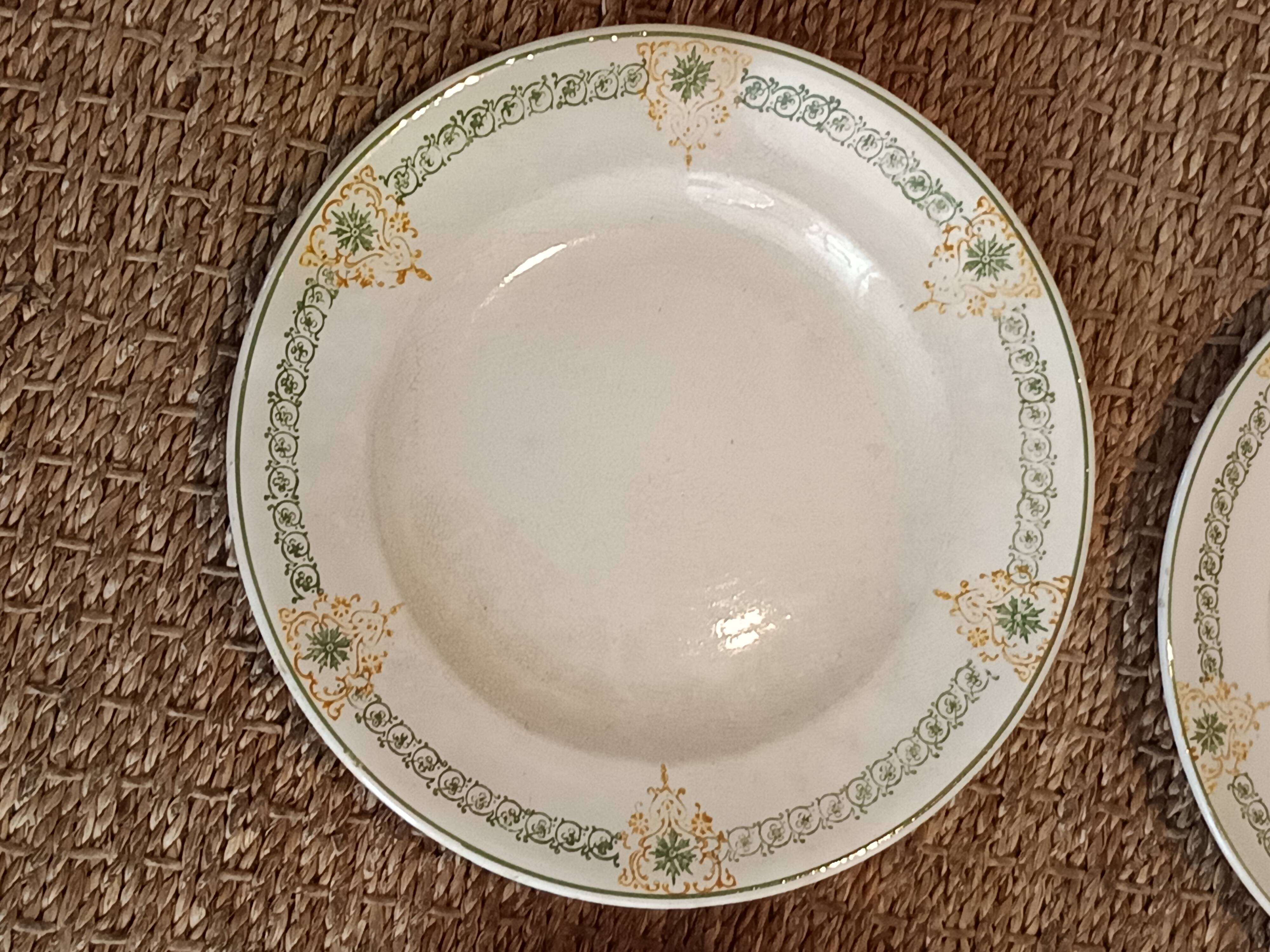 Longwy earthenware dinner service, Longpré pattern, 1895