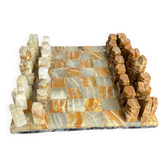Onyx chess set