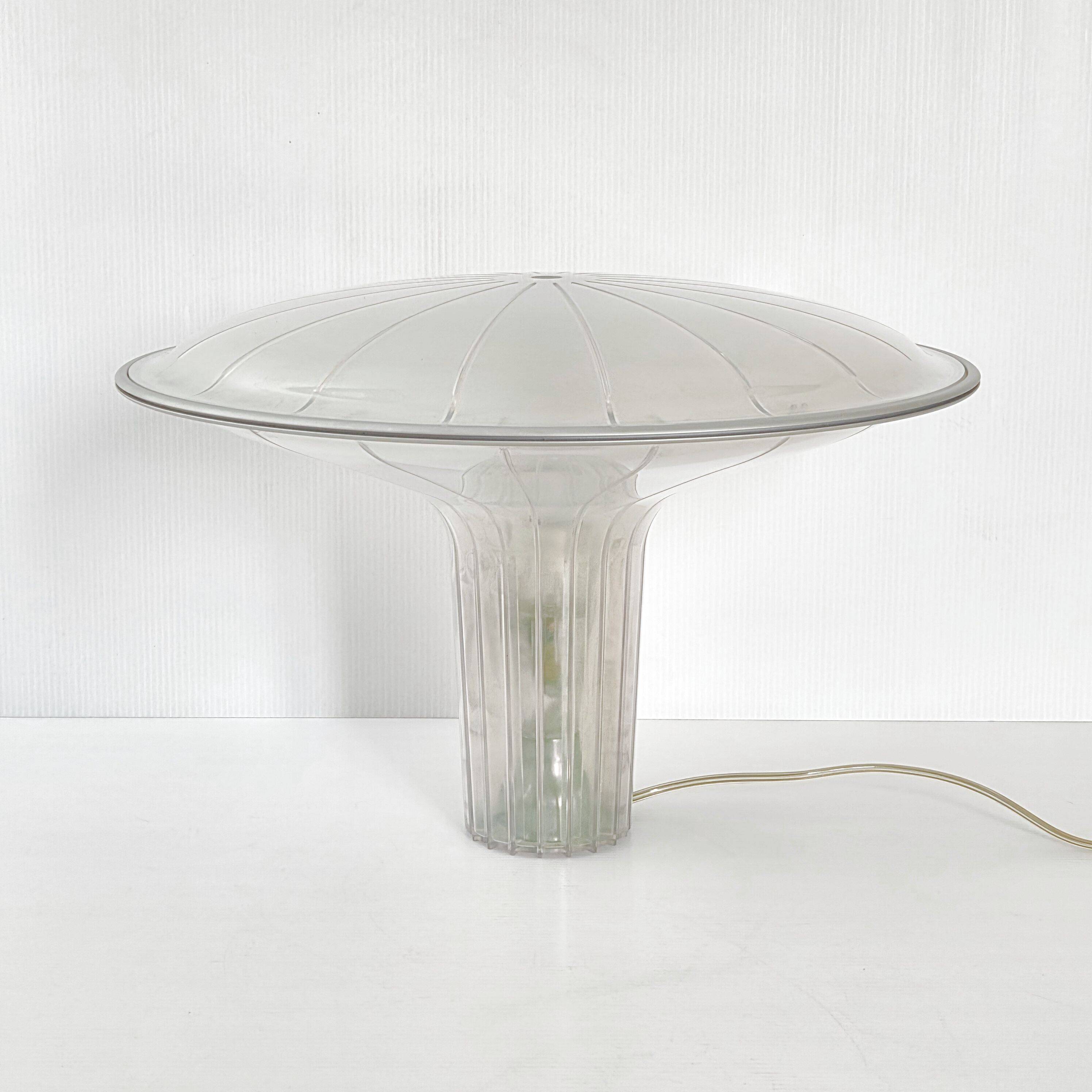 Agaricon mushroom lamp d36 ross lovegrove light plan 1st edition 1999