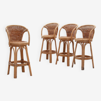 Swivel French bar stools in bohemian style with bamboo frame