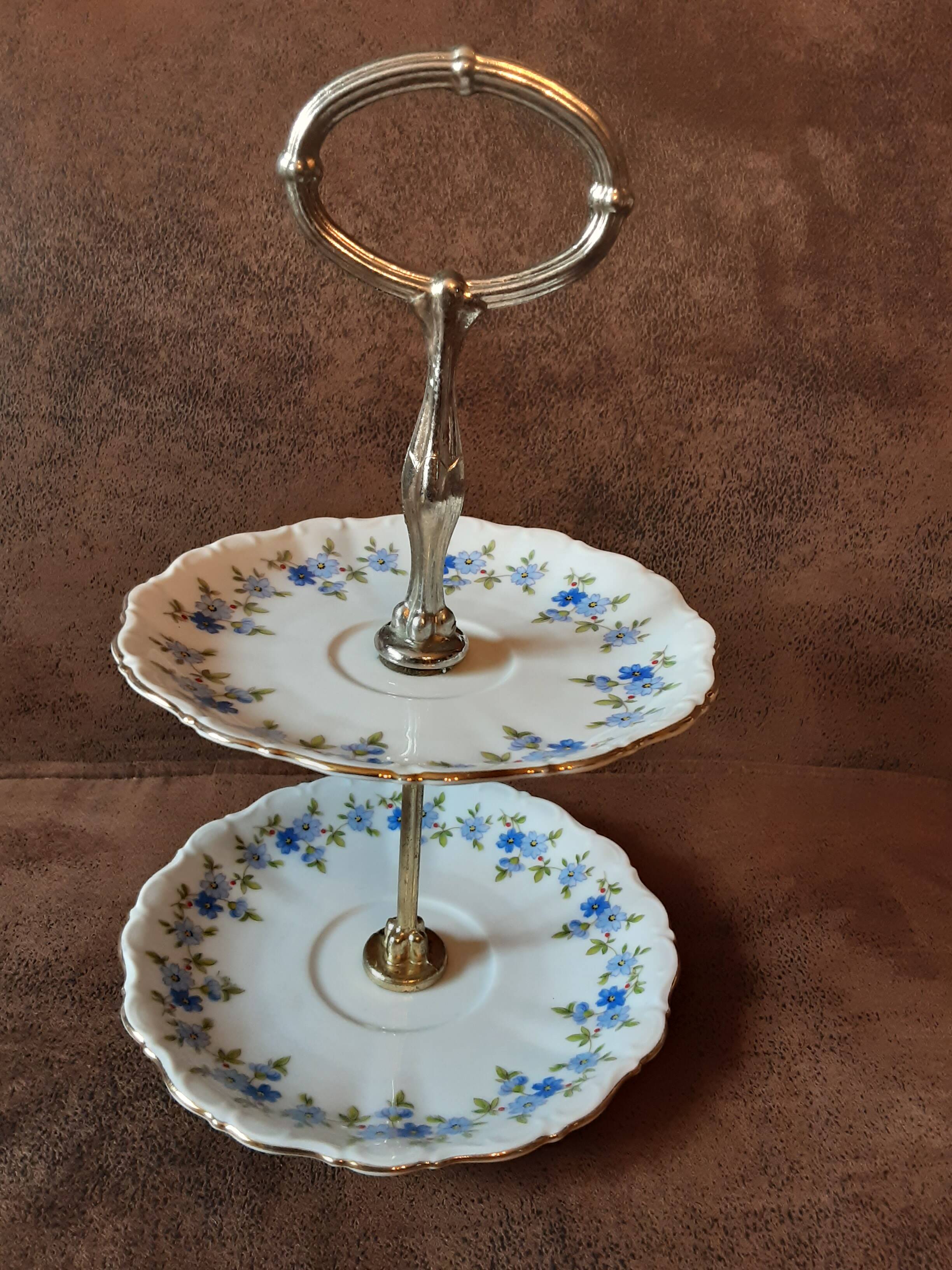 Vintage porcelain servant
