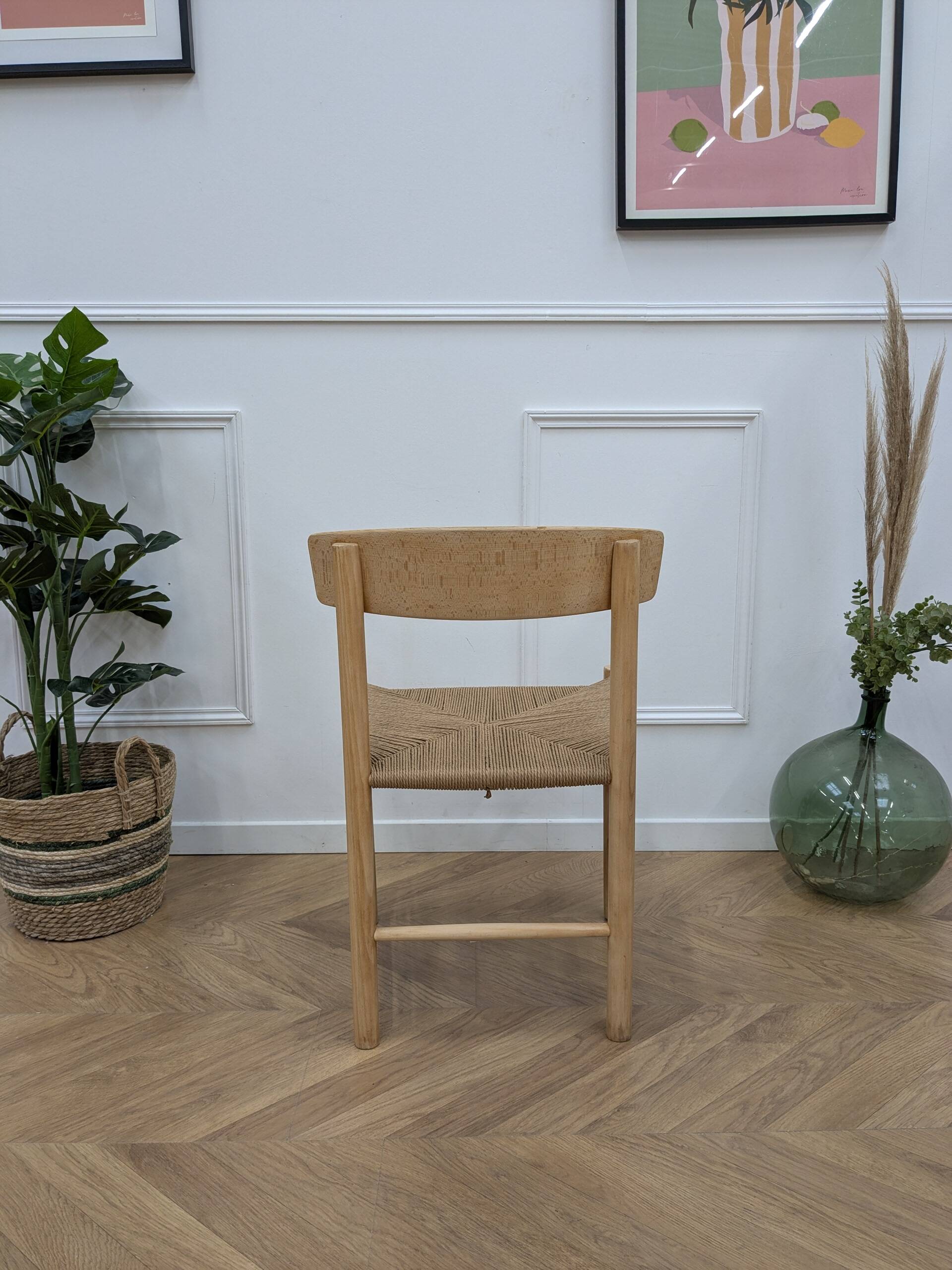 1 J39 Folk chair