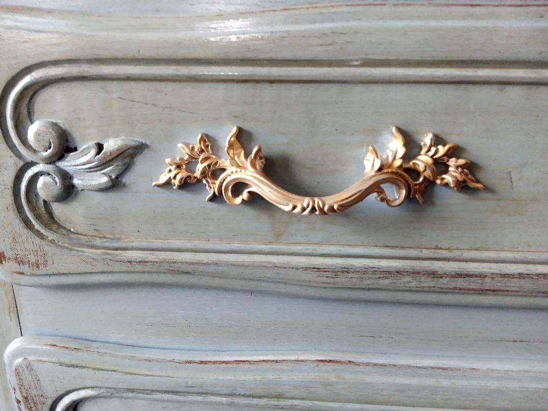 Louis XV-style patinated grey chest of drawers