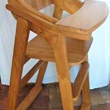 High chair for sturdy and very handy children