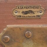 Vintage trunk "la panthere" in lyon