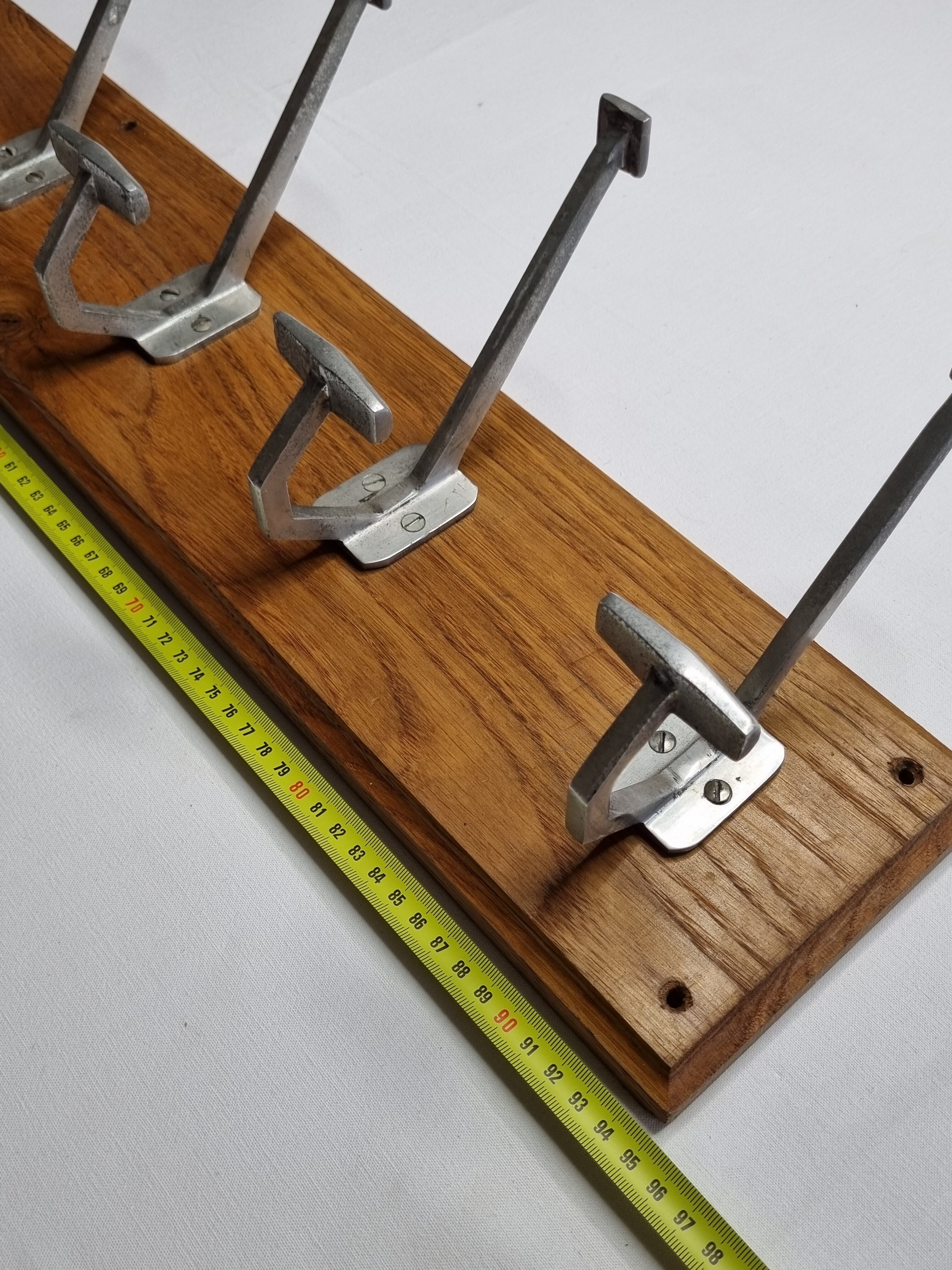 Wall coat rack, 7 cast aluminum hooks, 95 cm