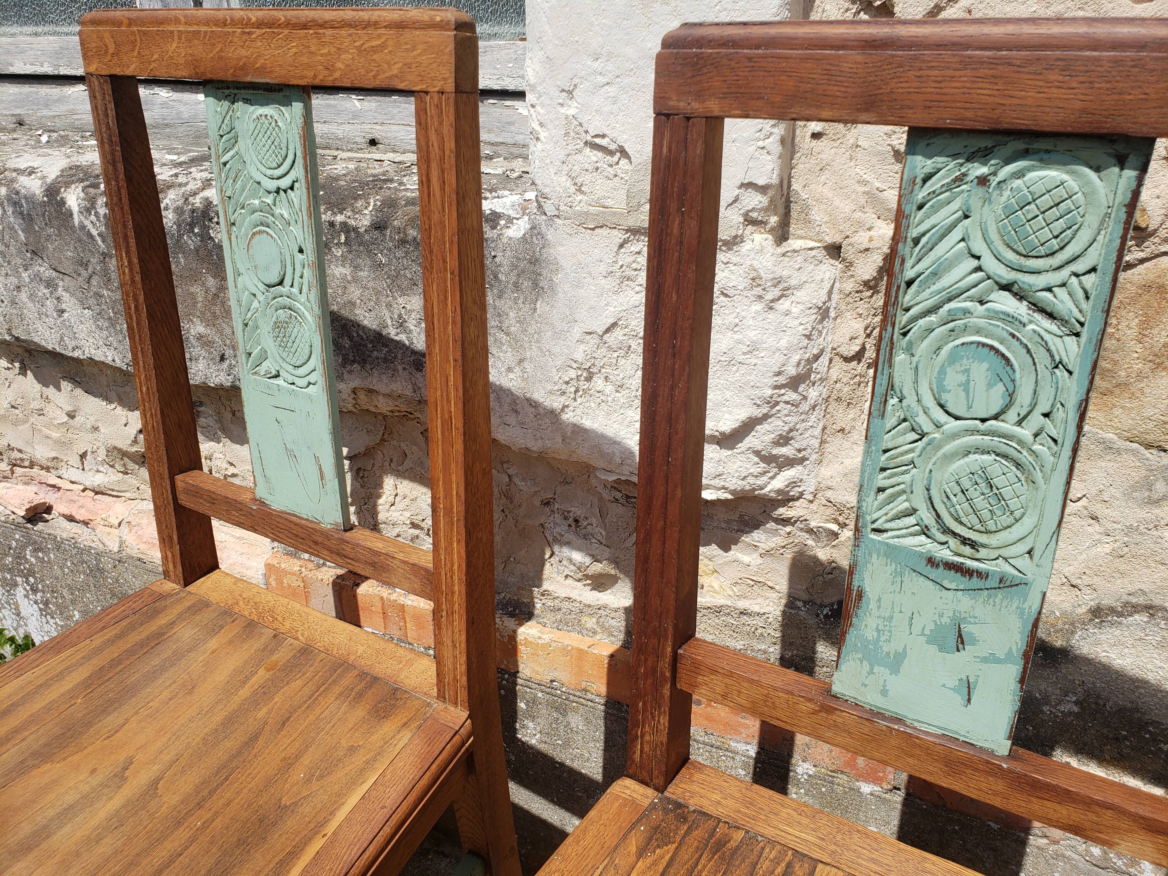Table and chairs art deco wood and pastel