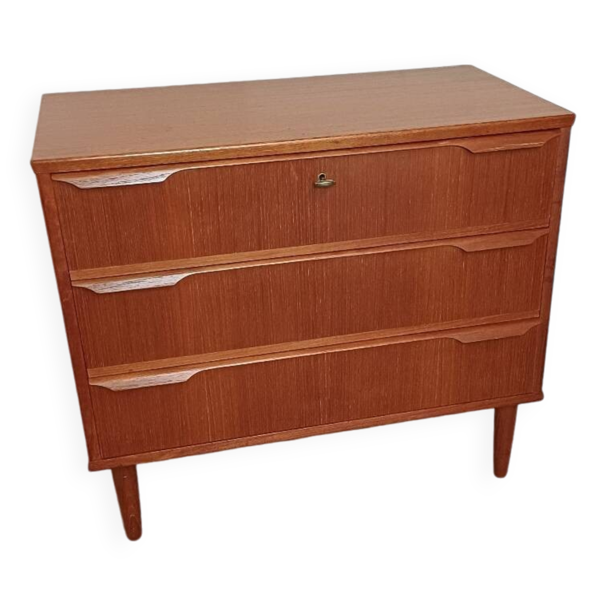 Scandinavian chest of drawers