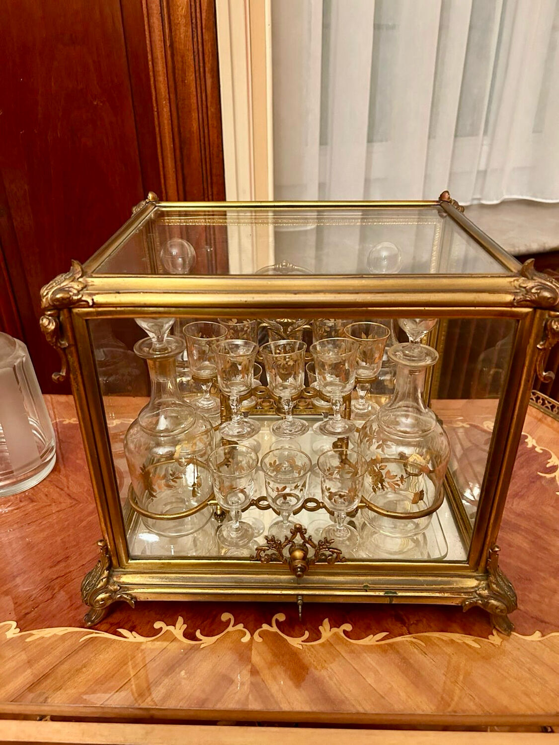 Liquor cabinet from the late 19th century