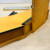 Dressing cabinet