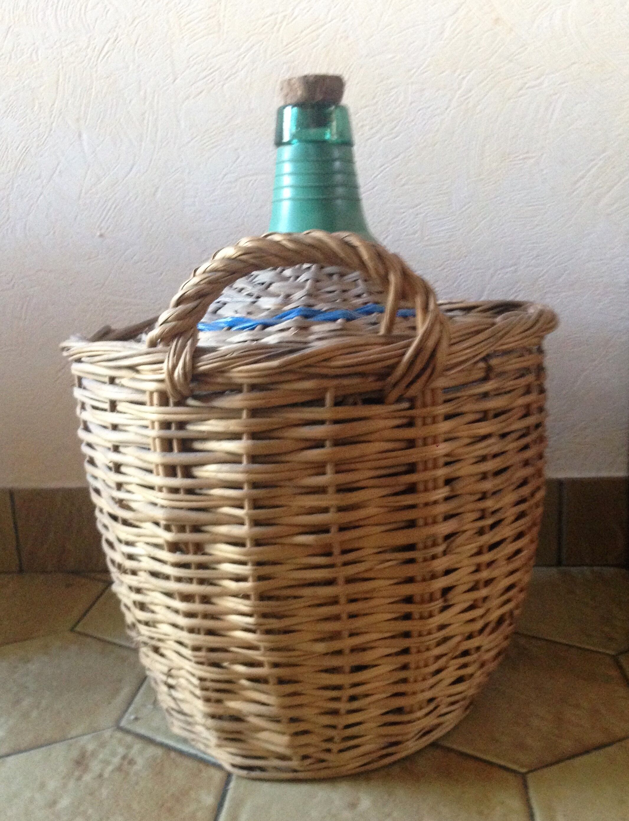 Bottle old demijohn 10L with Wicker of protection