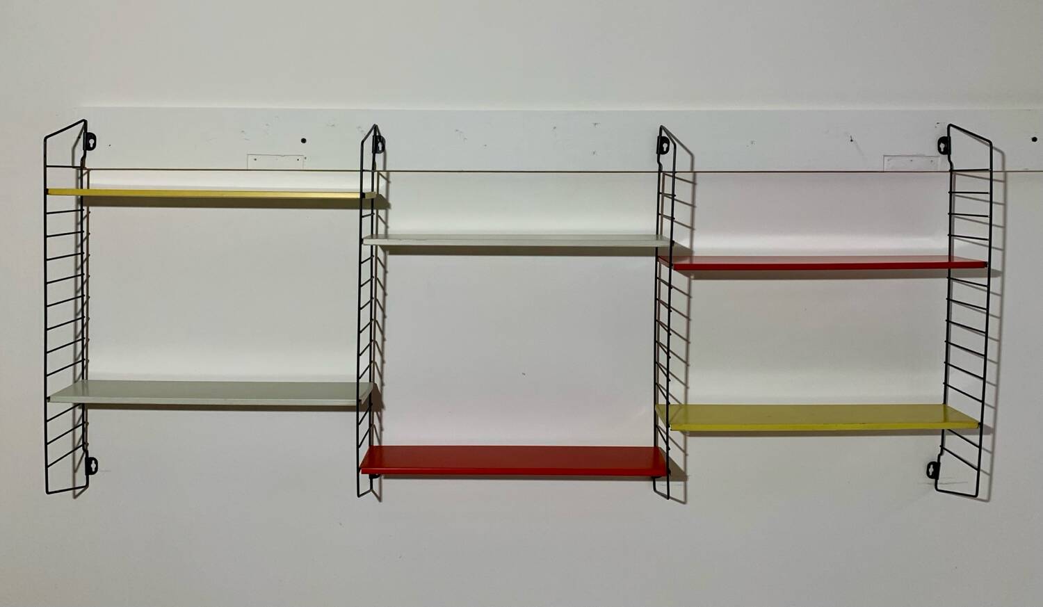 Etagères vintage String Tomado
