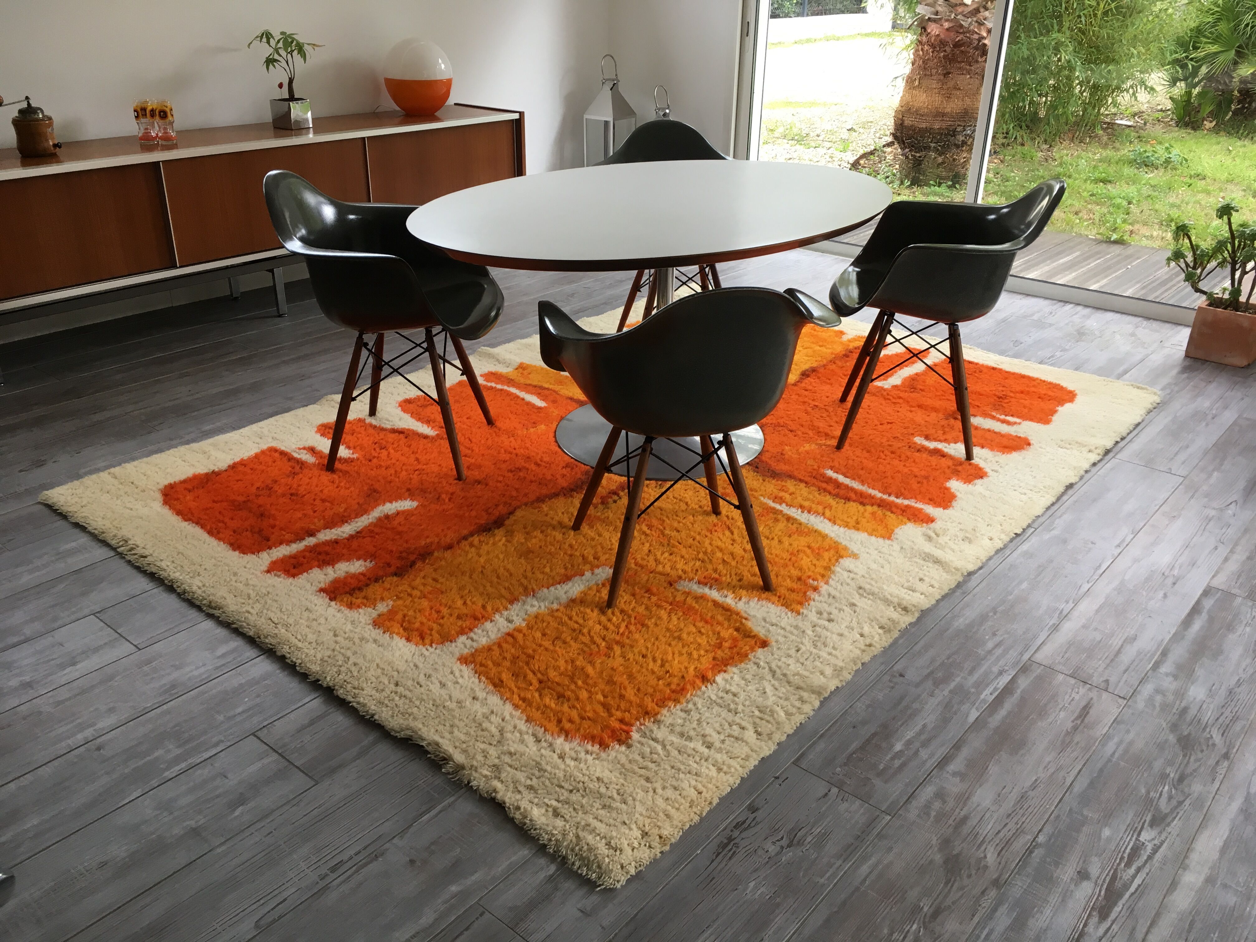 Dining table "Circle" by Pierre Paulin for Artifort, France 60s