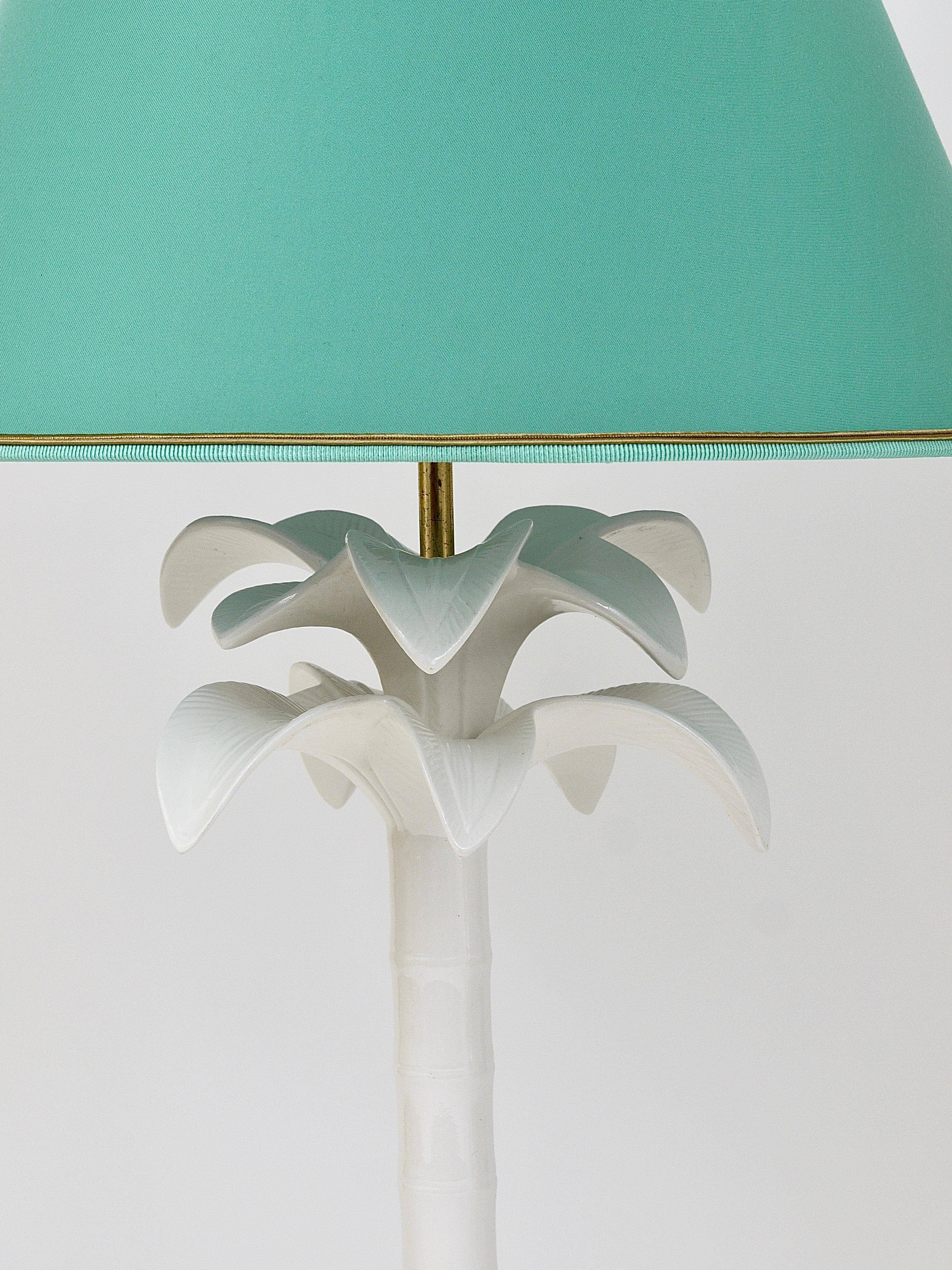 Lampe de table en faux bambou arbre de palmier blanc Tommaso Barbi, Italie, années 1970