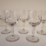 5 wine glasses in chiseled glass