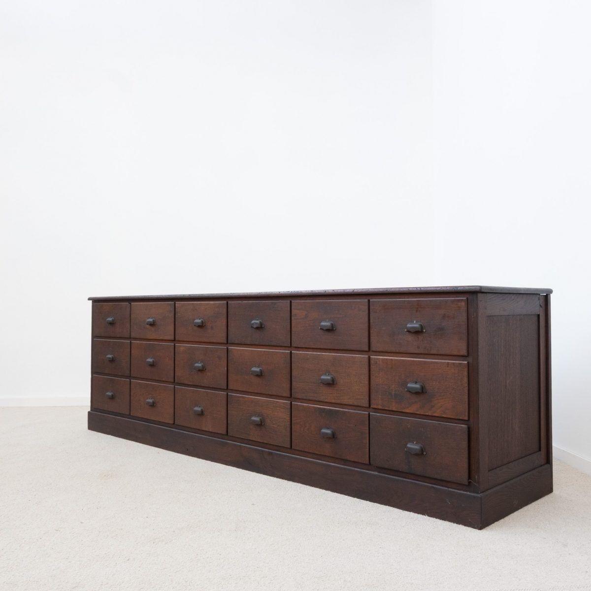 Oak drawer unit — early 20th century