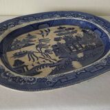 Oval dish, Chinese decoration, French porcelain, 19th century.