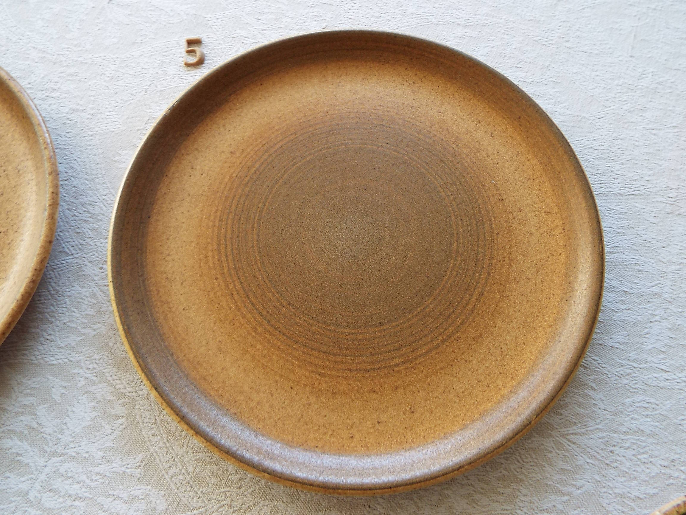 6 flat plates in Longchamp stoneware