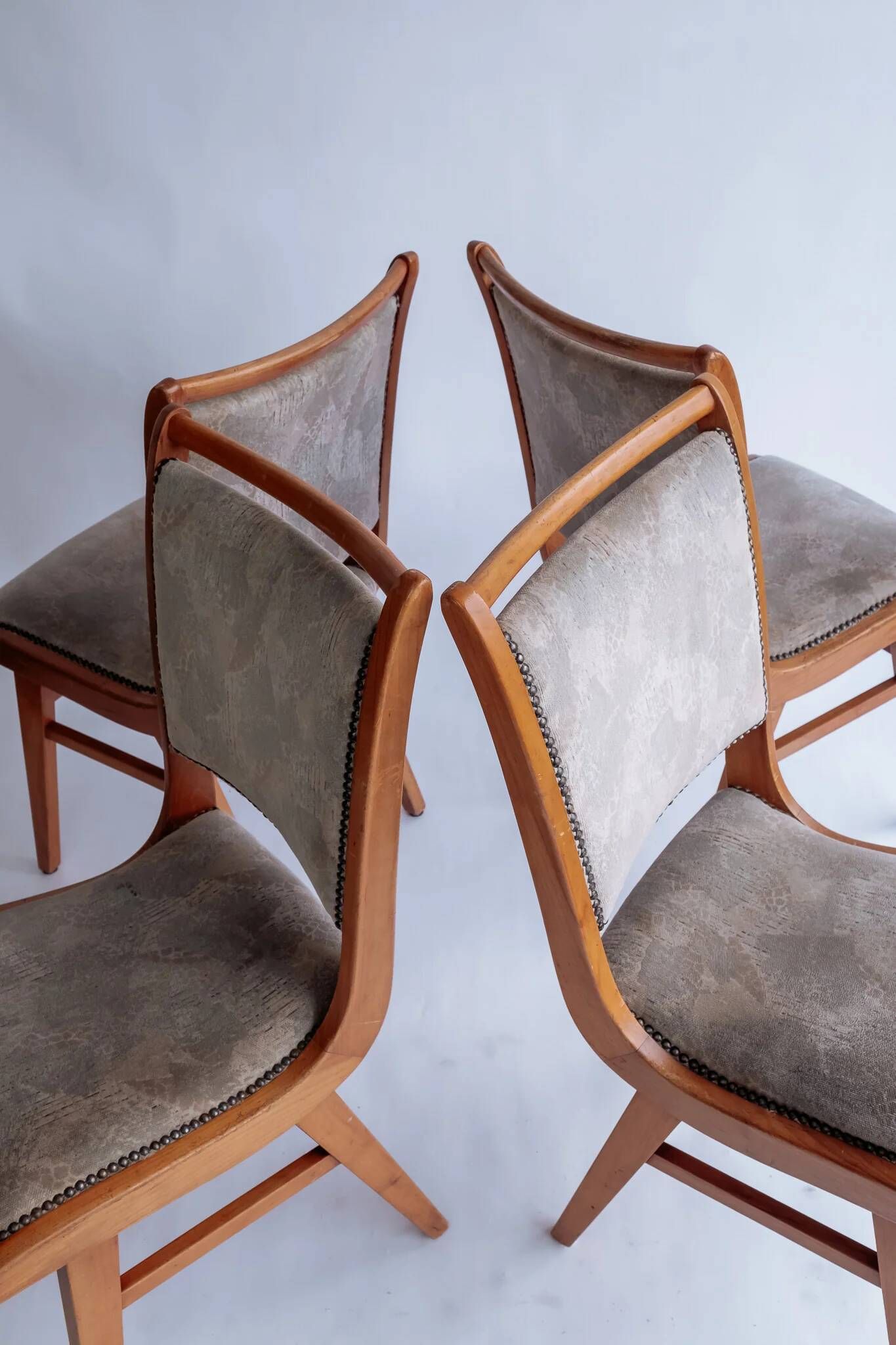 Lot de 4 chaises de salle à manger vintage en bois
