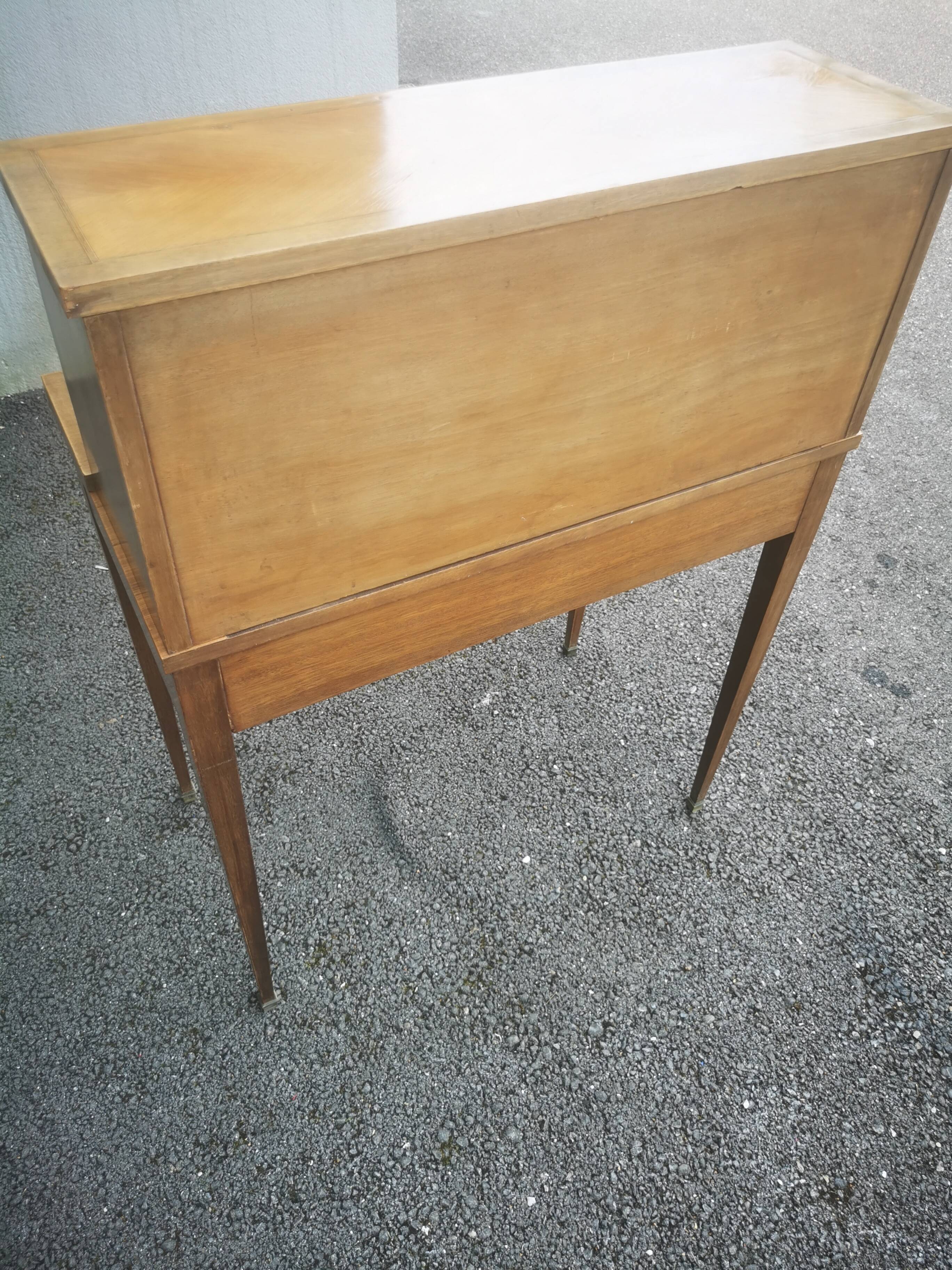 Louis XVI style happiness of the day desk