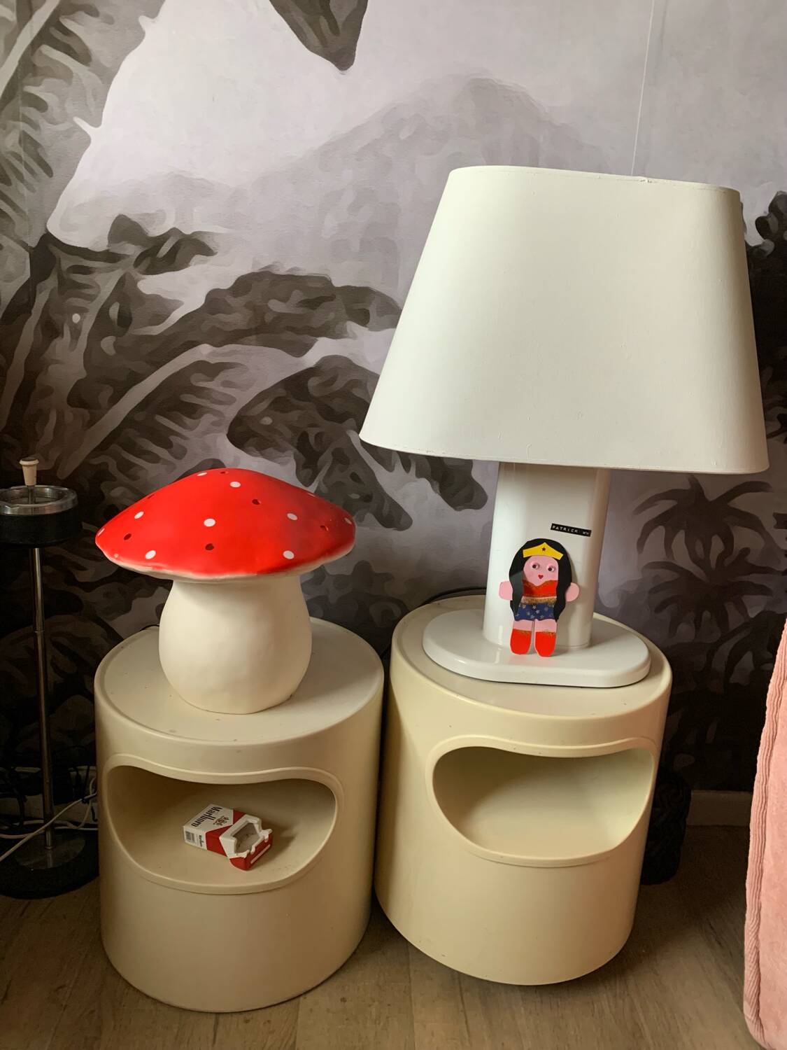 Mushroom lamp