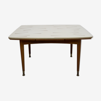 1950s extendible coffeetable in formica